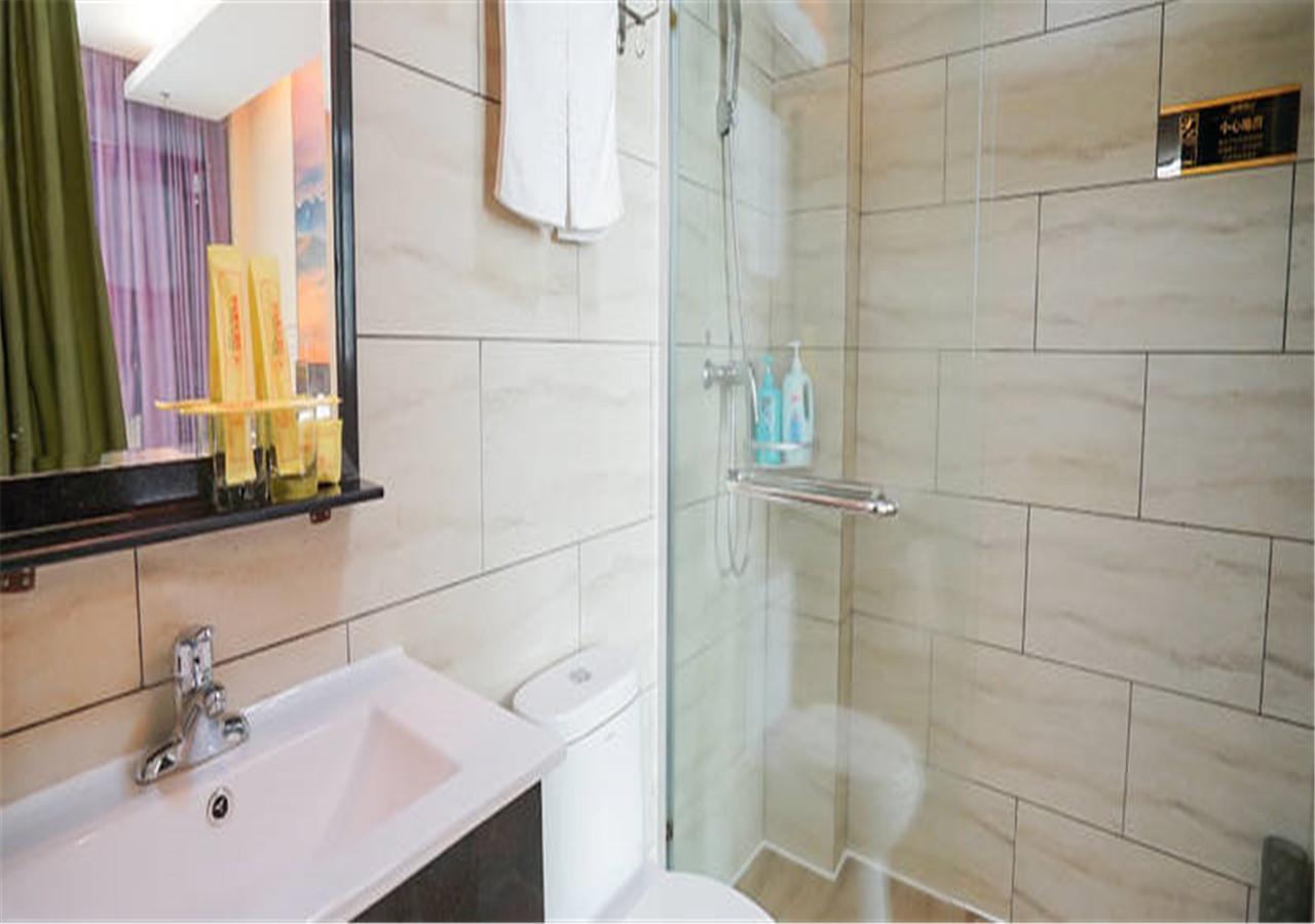 Xiamen Qingnian Yangguang Hotel - Wenzaodian ภายนอก รูปภาพ